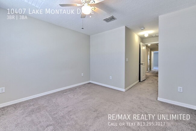 Building Photo - 10407 Lake Montauk Dr