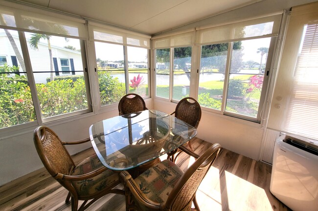 Building Photo - 8403 Delphinium Ct