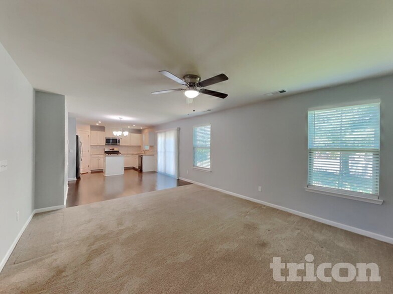 Building Photo - 306 Heroit Ct