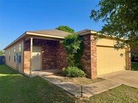 Building Photo - 5716 Knoll Pines Pass