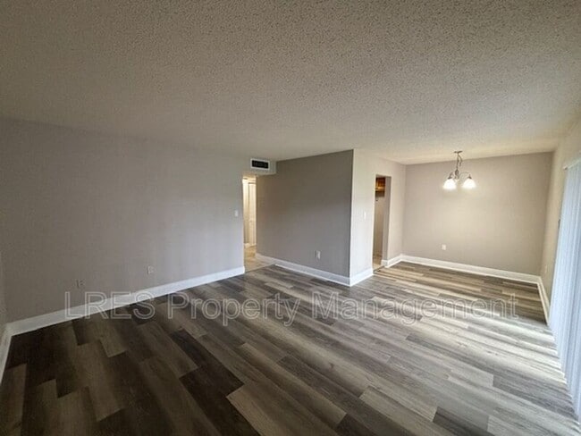 Building Photo - 4703 S Texas Ave