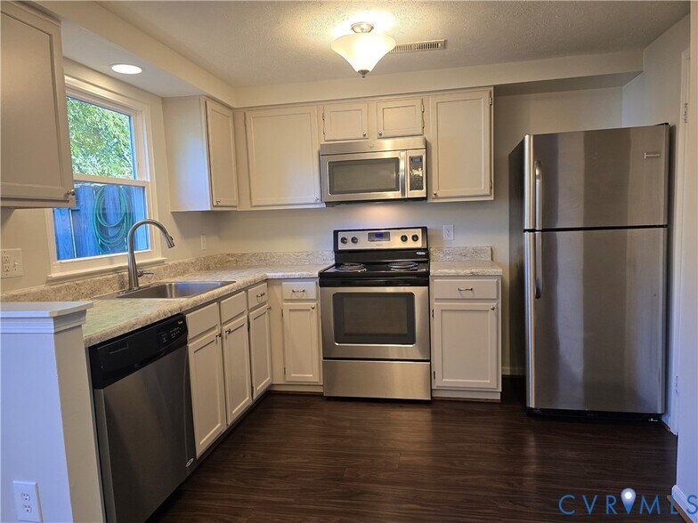 Building Photo - 4960 Finnegan Ct