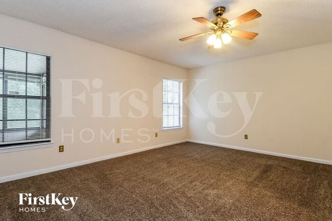 Building Photo - 7613 Fawn Lake Dr S