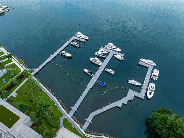 Building Photo - 1581 Brickell Ave