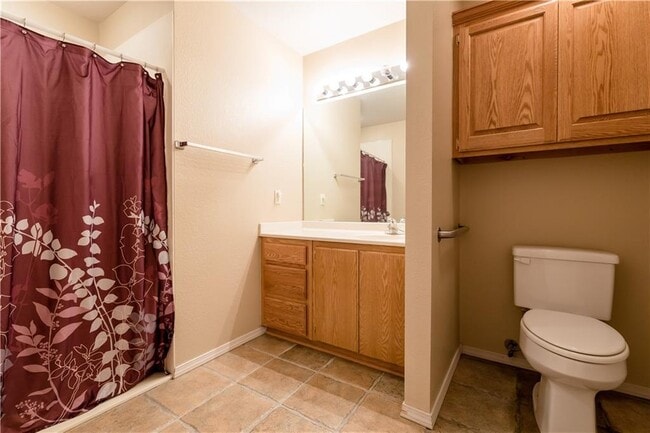 Building Photo - 319 Sondra Dr