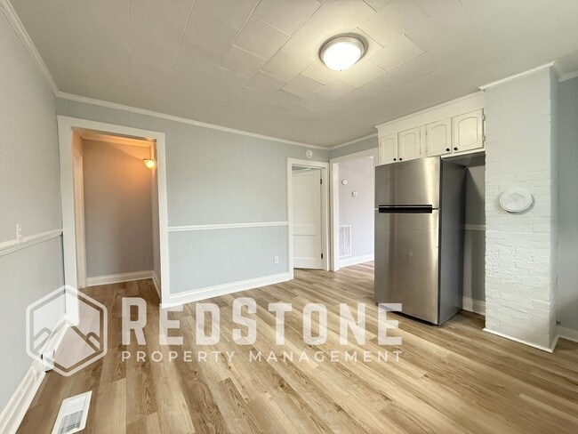 Building Photo - 348 Foster St