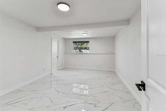 Building Photo - 4290 Neptune Dr SE