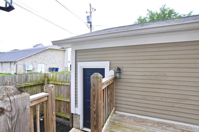 Building Photo - 517 E 23rd St