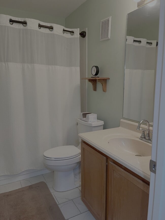 Building Photo - 1924 Westminster Cir