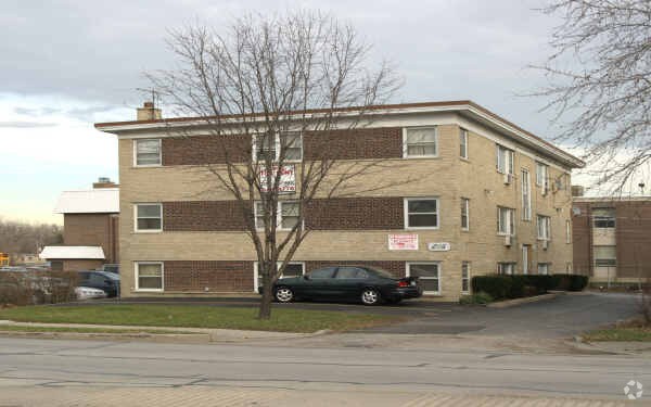 Building Photo - 205 S Wolf Rd