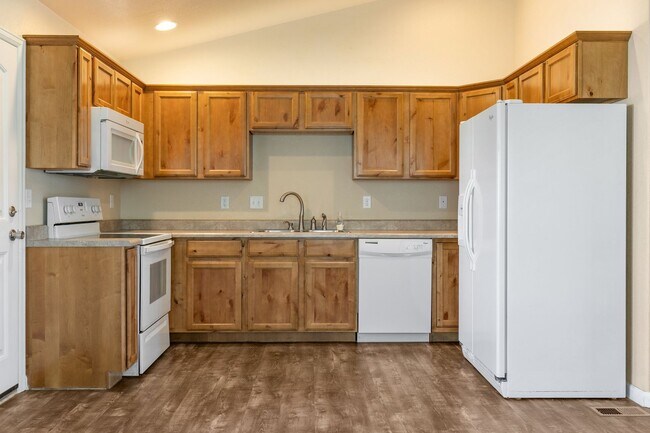 Building Photo - 2235 Sopris Cir