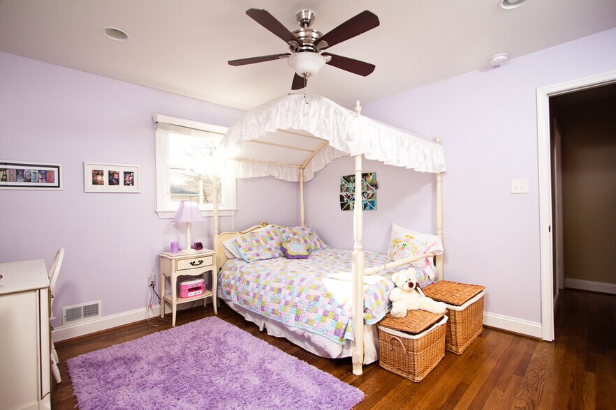 bedroom 2 - 6811 Lemon Rd