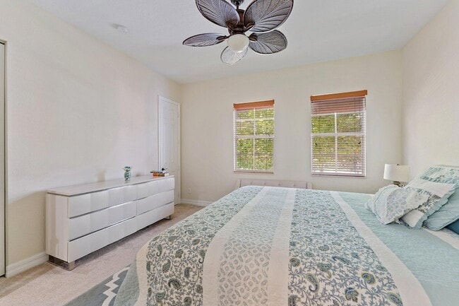 Building Photo - 150 Lismore Ln