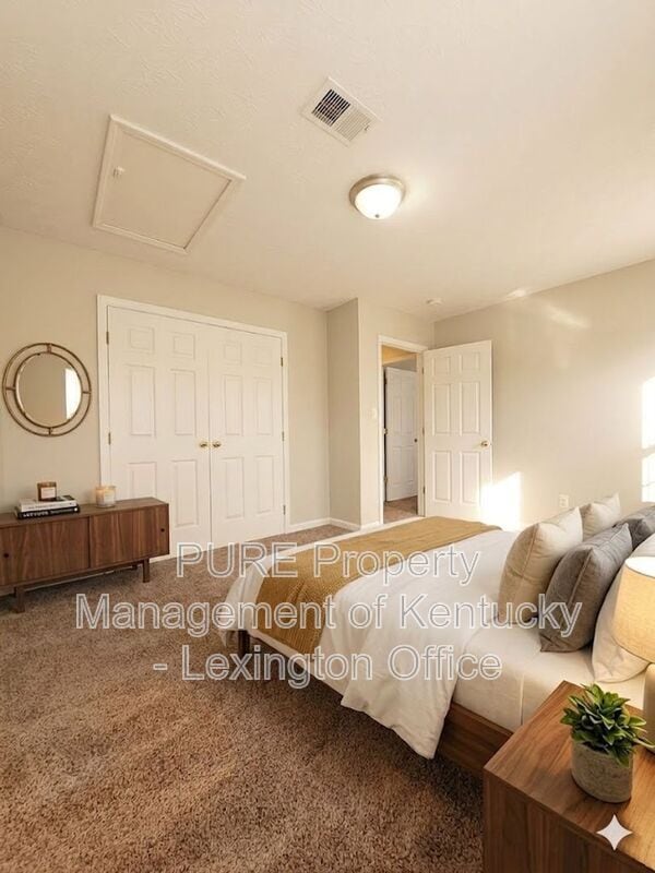 Building Photo - 166 Grinder Ct