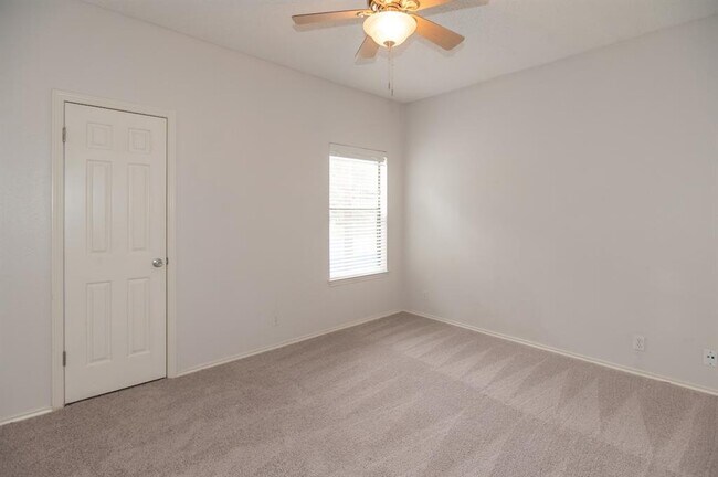 Building Photo - 11970 Jollyville Rd