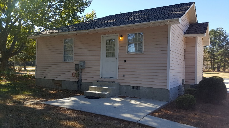 Building Photo - 608 Windcrest Dr