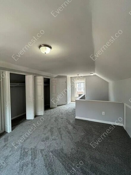 Building Photo - 14233 Piedmont St