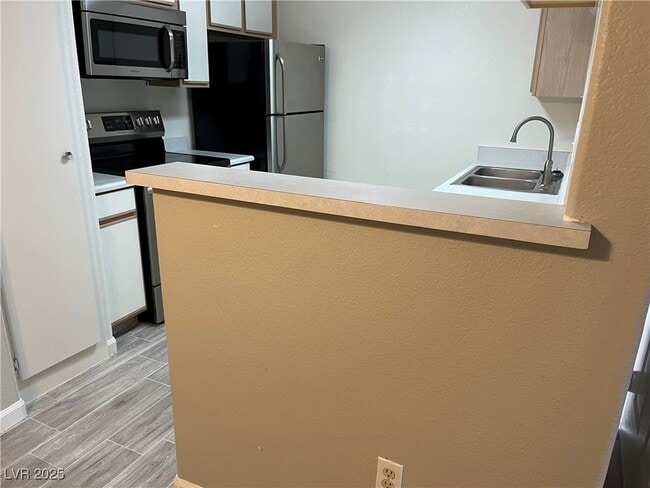 Building Photo - 2300 E Silverado Ranch Blvd