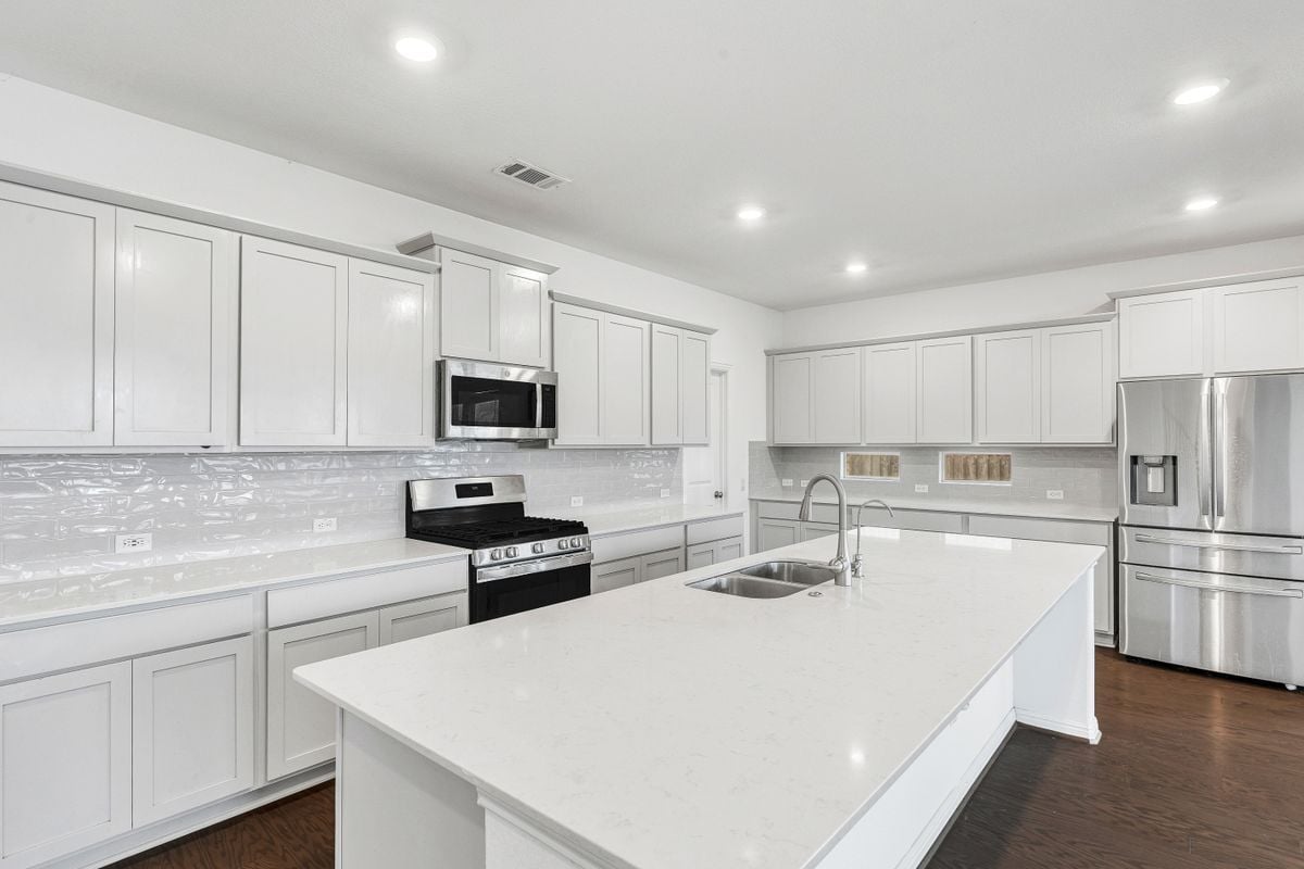 Building Photo - 133 Lenera Dr