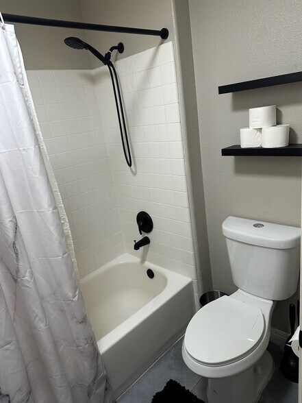 Building Photo - 2998 Clarity Ct