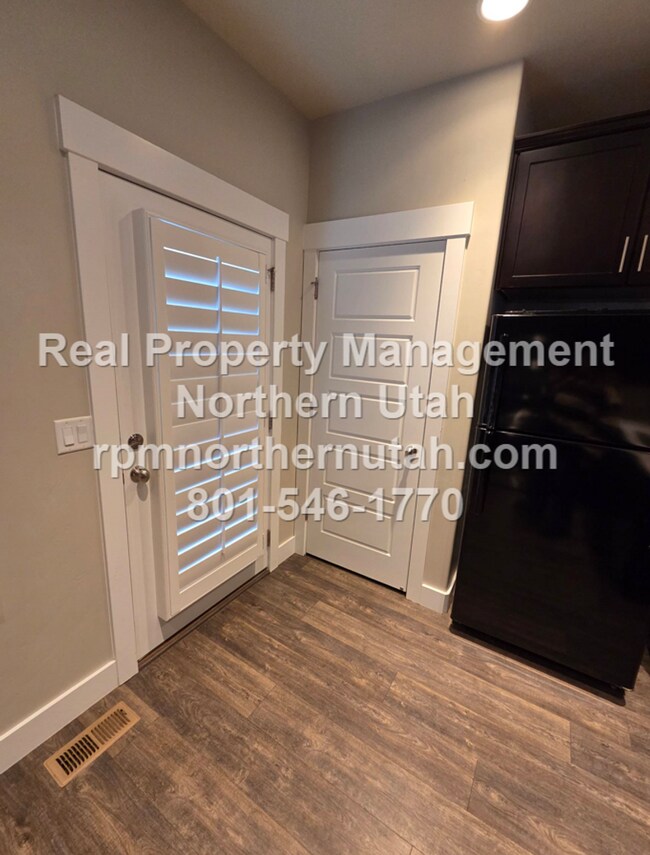 Building Photo - 3 Bedroom 2 Bath Home Available in Clearfield