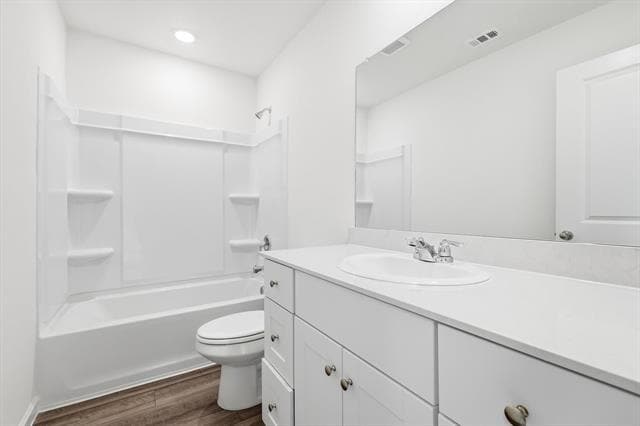 Building Photo - 2120 Mdw Pk Dr