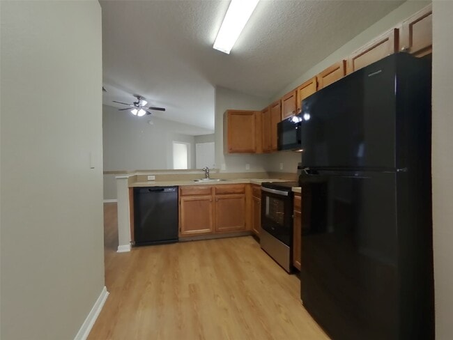 Building Photo - 3114 Boynton Dr