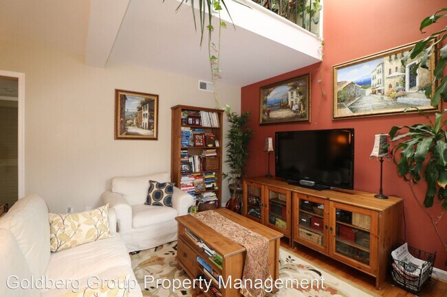 Building Photo - 2 br, 1 bath House - 3800 39th Street NW #...