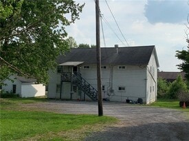 Building Photo - 344 Elm St