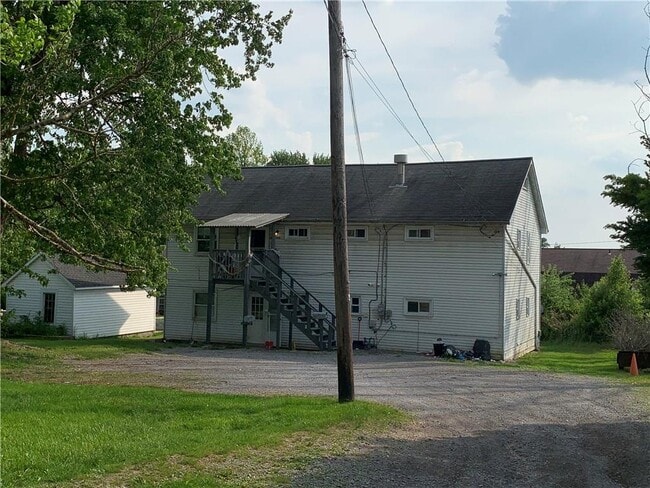 Building Photo - 344 Elm St