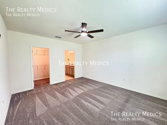 Building Photo - 320 Mariana Way