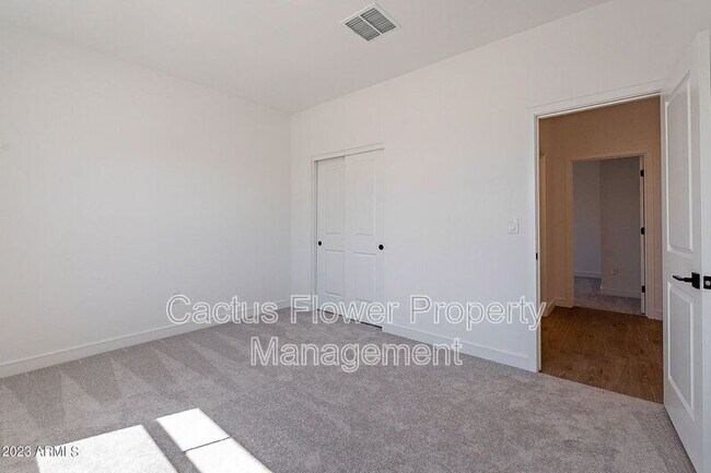Building Photo - 3056 W Bent Tree Dr