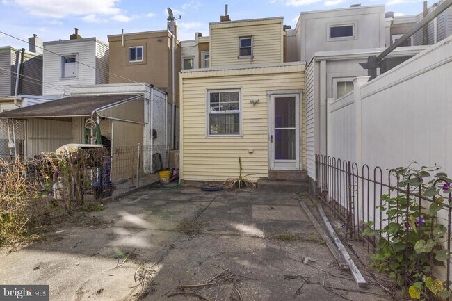 Building Photo - 3218 E Thompson St
