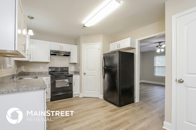 Building Photo - 1806 Savannas Run Dr