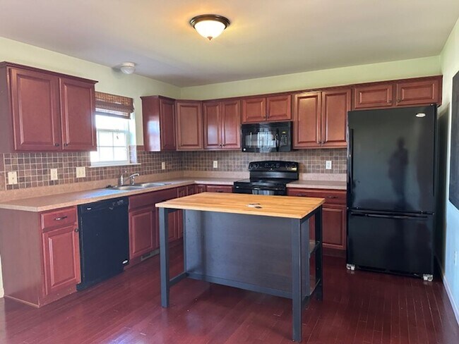 Building Photo - 6205 Galleon Drive