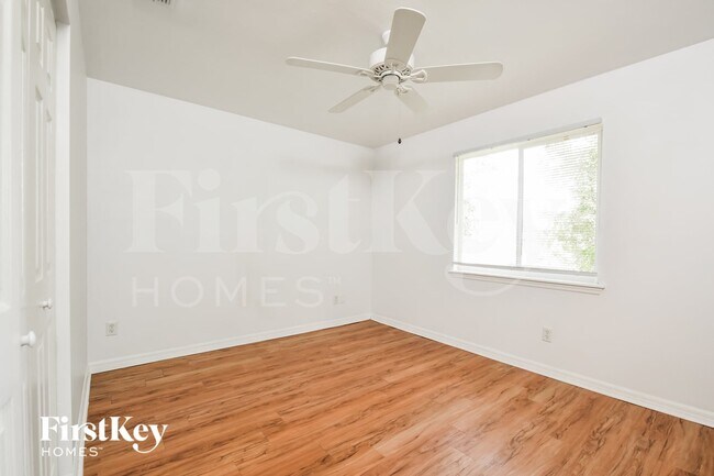 Building Photo - 19039 Coconut Rd