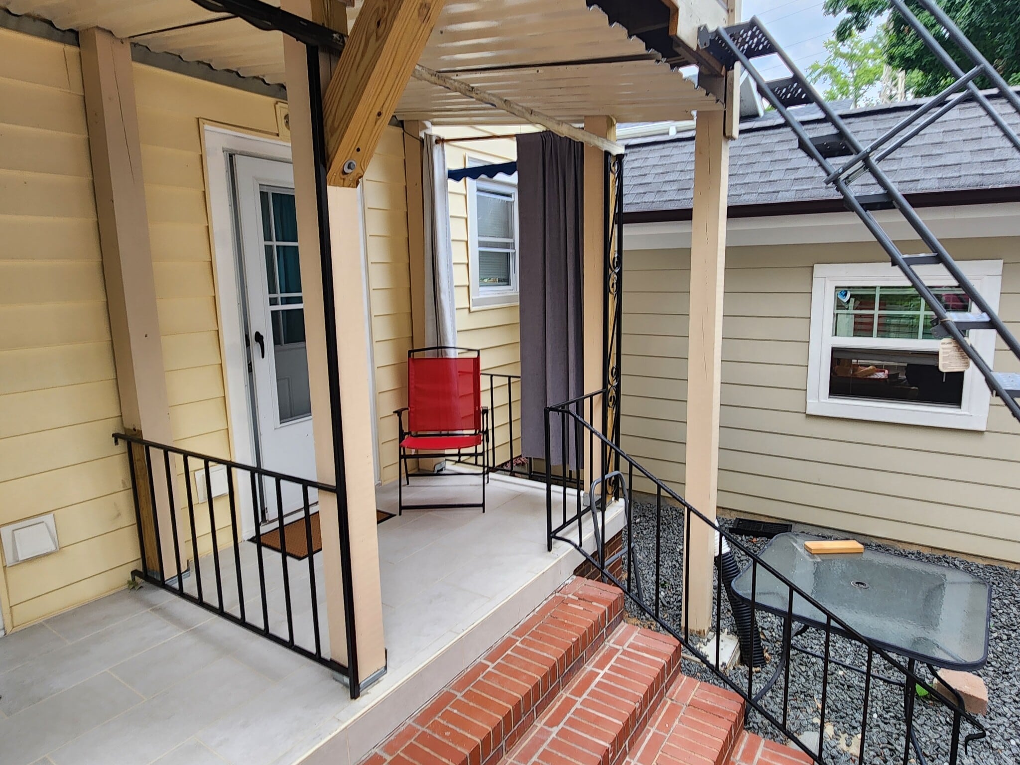 back porch Unit A - 705 W Markham Ave