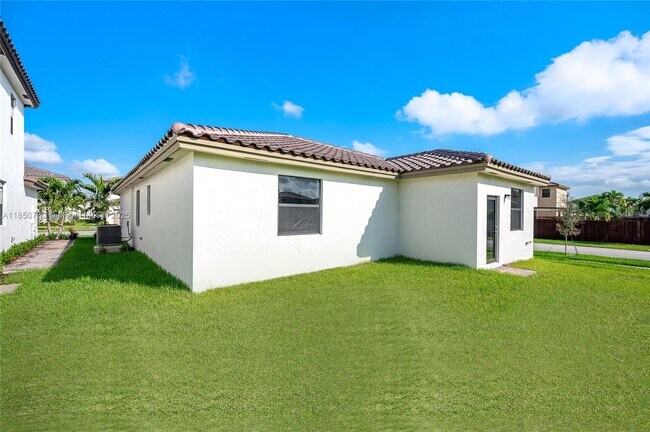 Building Photo - 11856 SW 241 Ter