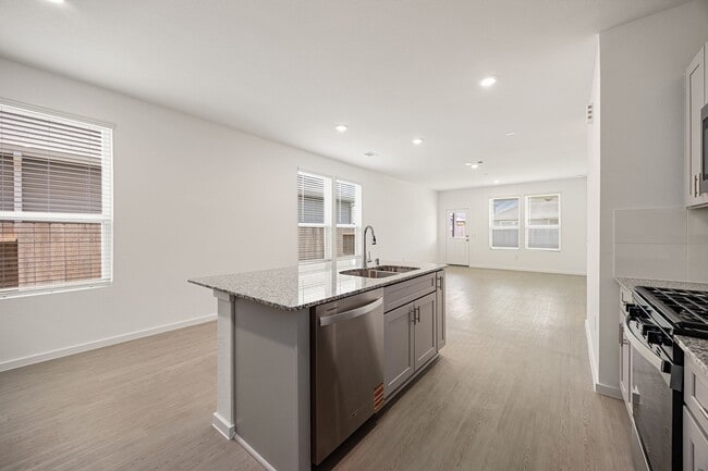 Building Photo - 26270 Arrowleaf Dr