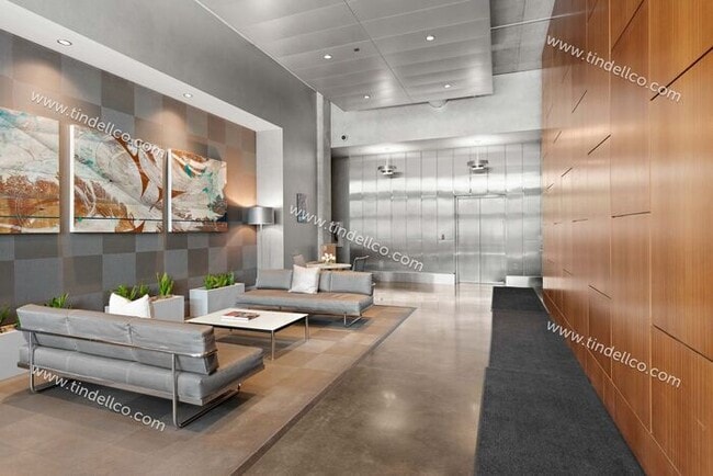 Building Photo - The Civic | 11th Floor 2BD/2BA with Stunning Portland Views, Free Parking and Free Utilities!