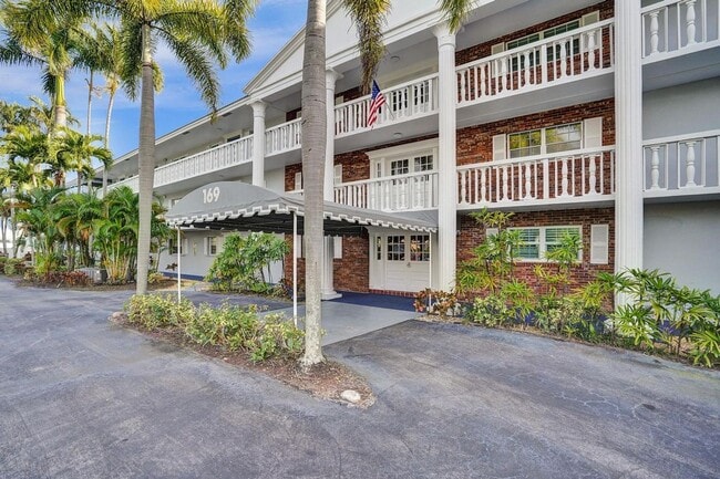 Building Photo - 169 Atlantis Blvd