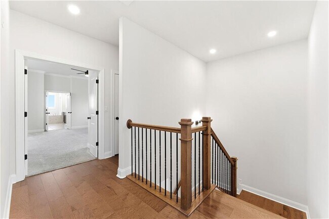 Building Photo - 5004 Bellmoore Park Ln