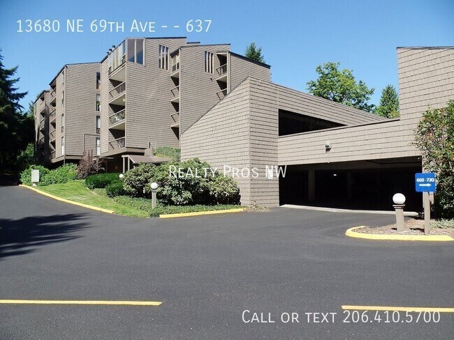 Building Photo - 13680 NE 69th St