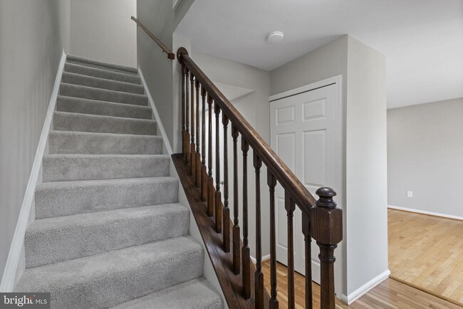 Building Photo - 941 Sherwood Ct