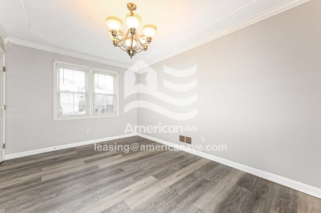 Building Photo - 153 McAdam Ave