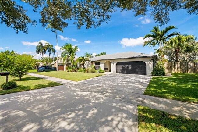 Building Photo - 5031 SW 119th Ave
