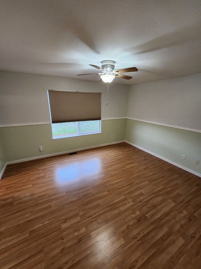 Building Photo - 4556 Gunbarrel Dr