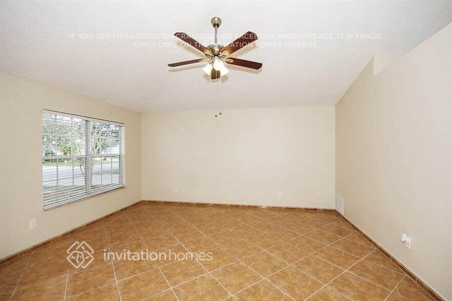 Building Photo - 9472 Brackin St