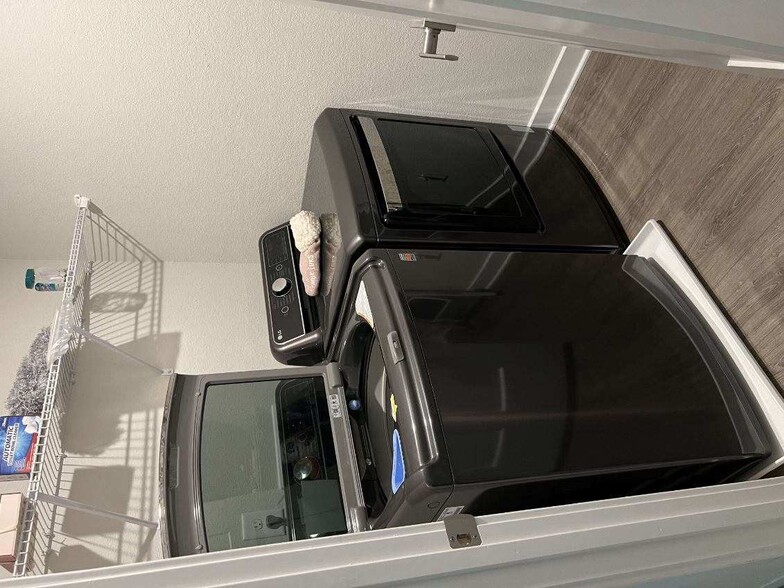 Building Photo - 111 Georgia Dr