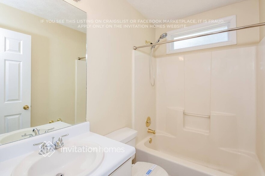 Building Photo - 1479 Evanston Ln